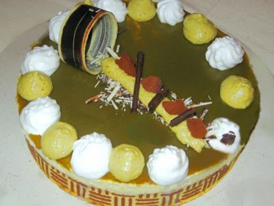 Semifreddo alla vaniglia del madagascar con cuore al pistacchio di Bronte